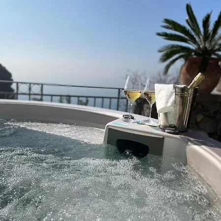 Villa De Rosa Positano