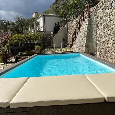De Rosa Positano